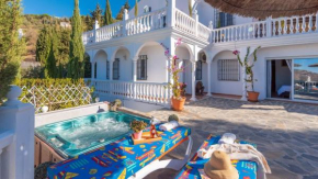 Villa El Arco Iris de la Montana Sayalonga by Ruralidays, Sayalonga